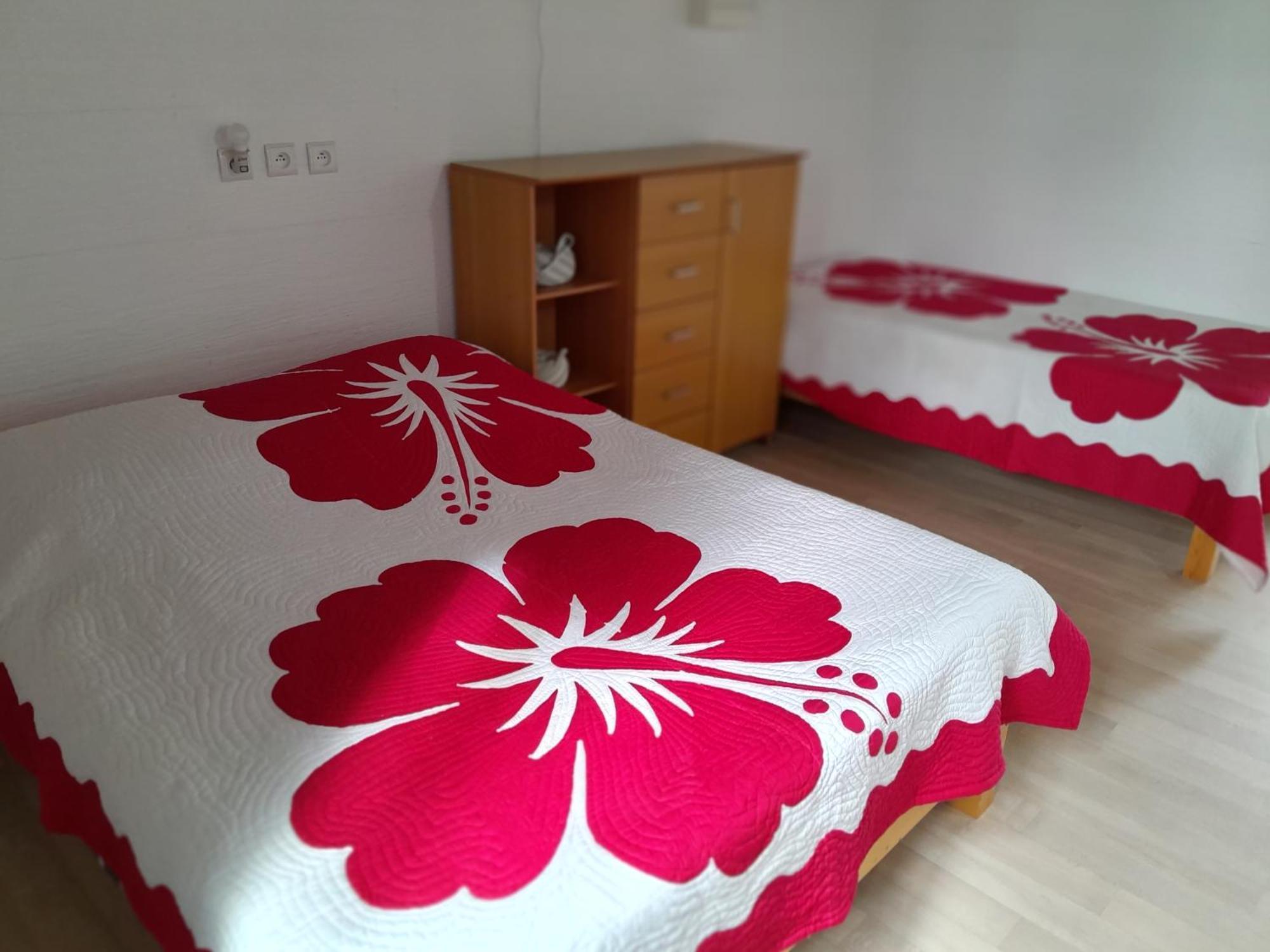Mara'Ai Le Spot Tubuai Chambre Triple Taahueia Deluxe Sdb Privee Avec Piscine Mataura Dış mekan fotoğraf